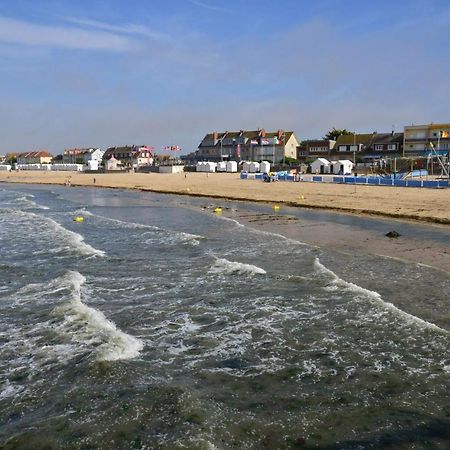 Triplex avec jardinet - wifi - à 400m de la plage Courseulles-sur-Mer Extérieur photo