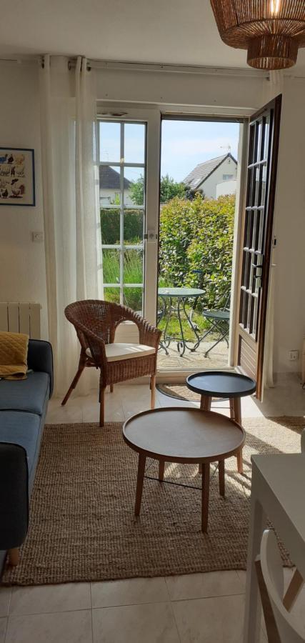 Triplex avec jardinet - wifi - à 400m de la plage Courseulles-sur-Mer Extérieur photo